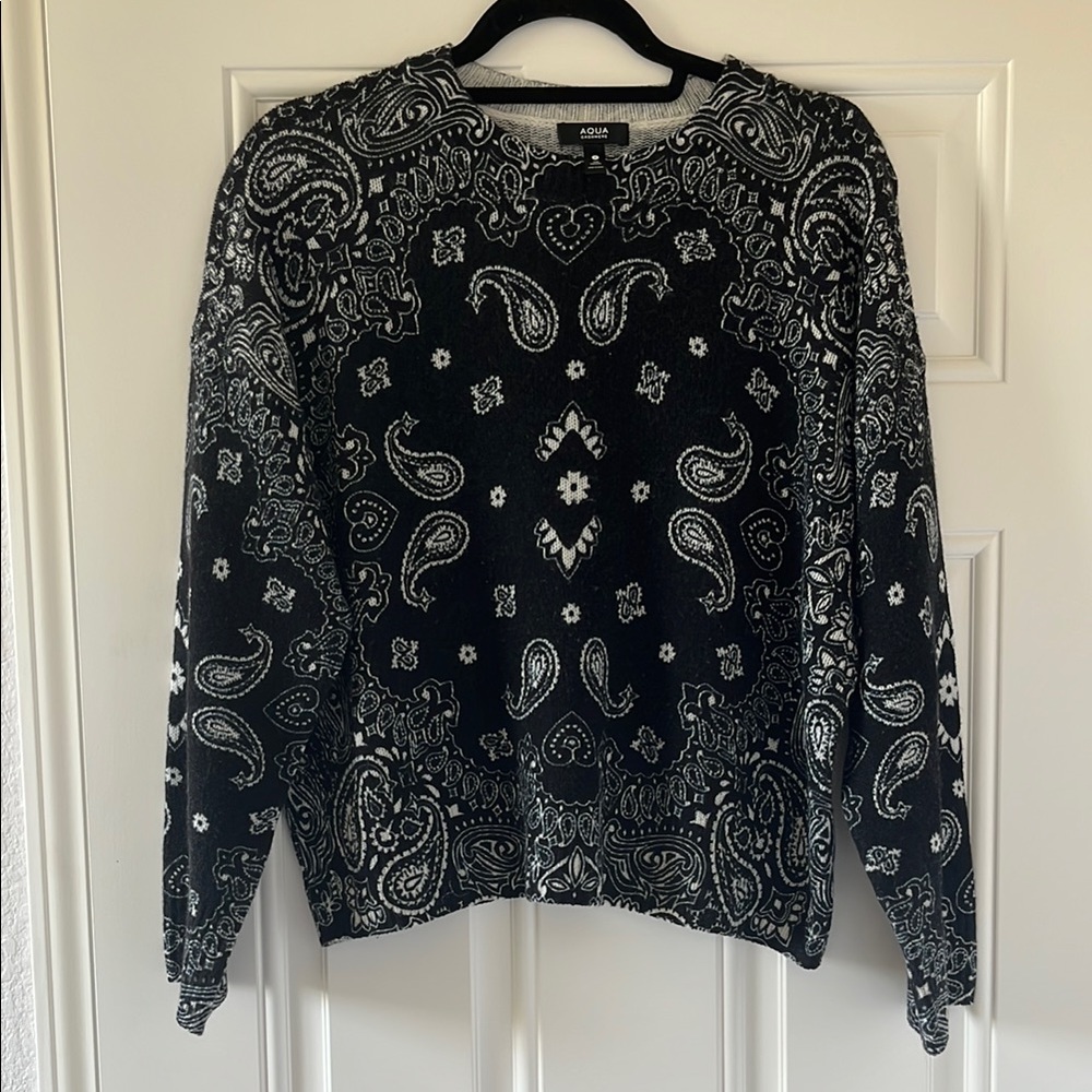 Aqua Cashmere Crew Neck Sweater ❤️‍🩹 Mended